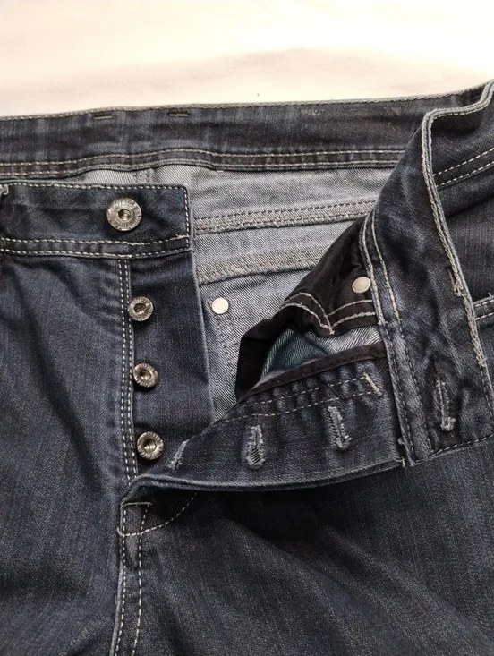 Women's Dark Blue Straight-Leg Jeans Size (34X32) - Picture 10 of 12